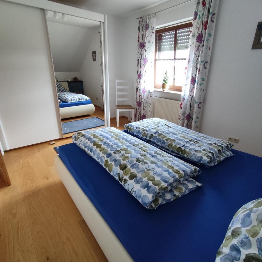 Ferienwohnung Adelhardt Eckersdorf Exterior foto